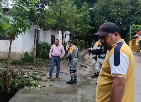 Presidente Municipal supervisa zonas afectadas por lluvias Presidente Municipal supervisa zonas afectadas por lluvias
