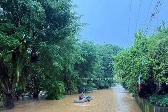 AYUNTAMIENTO DA ATENCIÓN Y SEGUIMIENTO A FAMILIAS AFECTADAS POR INUNDACIONES AYUNTAMIENTO DA ATENCIÓN Y SEGUIMIENTO A FAMILIAS AFECTADAS POR INUNDACIONES
