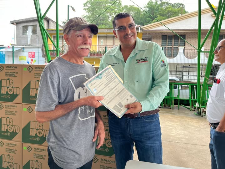 Temo Balderas continúa entregando apoyos sociales en temas de Enmiendas y Certificación de CURP Temo Balderas continúa entregando apoyos sociales en temas de Enmiendas y Certificación de CURP