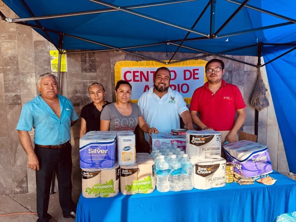 Ciudadanía continúa sumándose al centro de acopio en apoyo a familias de la Huasteca Potosina Ciudadanía continúa sumándose al centro de acopio en apoyo a familias de la Huasteca Potosina