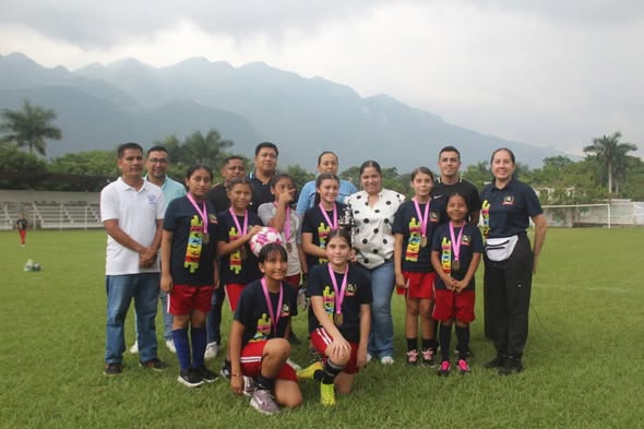 Huehuetlán sede de las eliminatorias de fútbol escolar zona 043 Huehuetlán sede de las eliminatorias de fútbol escolar zona 043