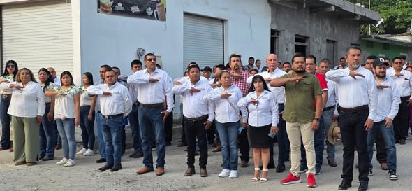 REALIZAN DESFILE DEL 115 ANIVERSARIO DE LA REVOLUCIÓN MEXICANA REALIZAN DESFILE DEL 115 ANIVERSARIO DE LA REVOLUCIÓN MEXICANA