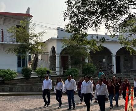 Huehuetlán y Huichihuayán conmemoran el 20 de Noviembre “Día de la Revolución Mexicana” con un gran desfile cívico